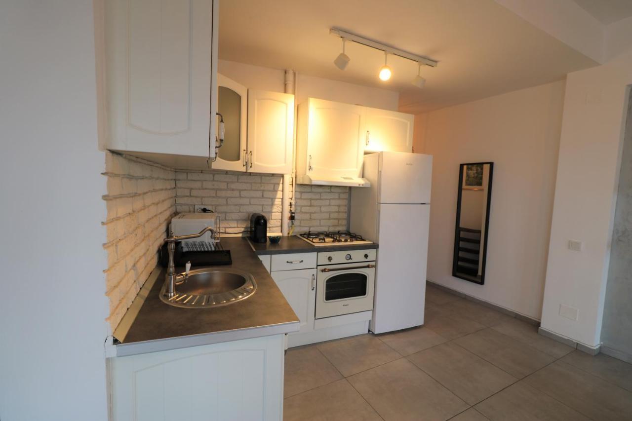 Serenity Heights Apartment: A Panoramic Haven Near Old Town - Free Minibar Bucureşti Ngoại thất bức ảnh