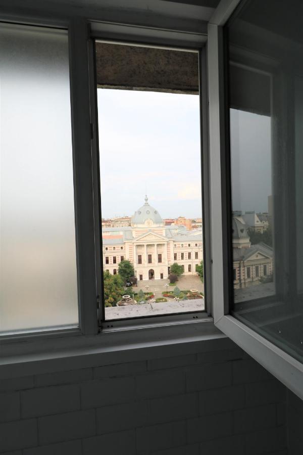 Serenity Heights Apartment: A Panoramic Haven Near Old Town - Free Minibar Bucureşti Ngoại thất bức ảnh
