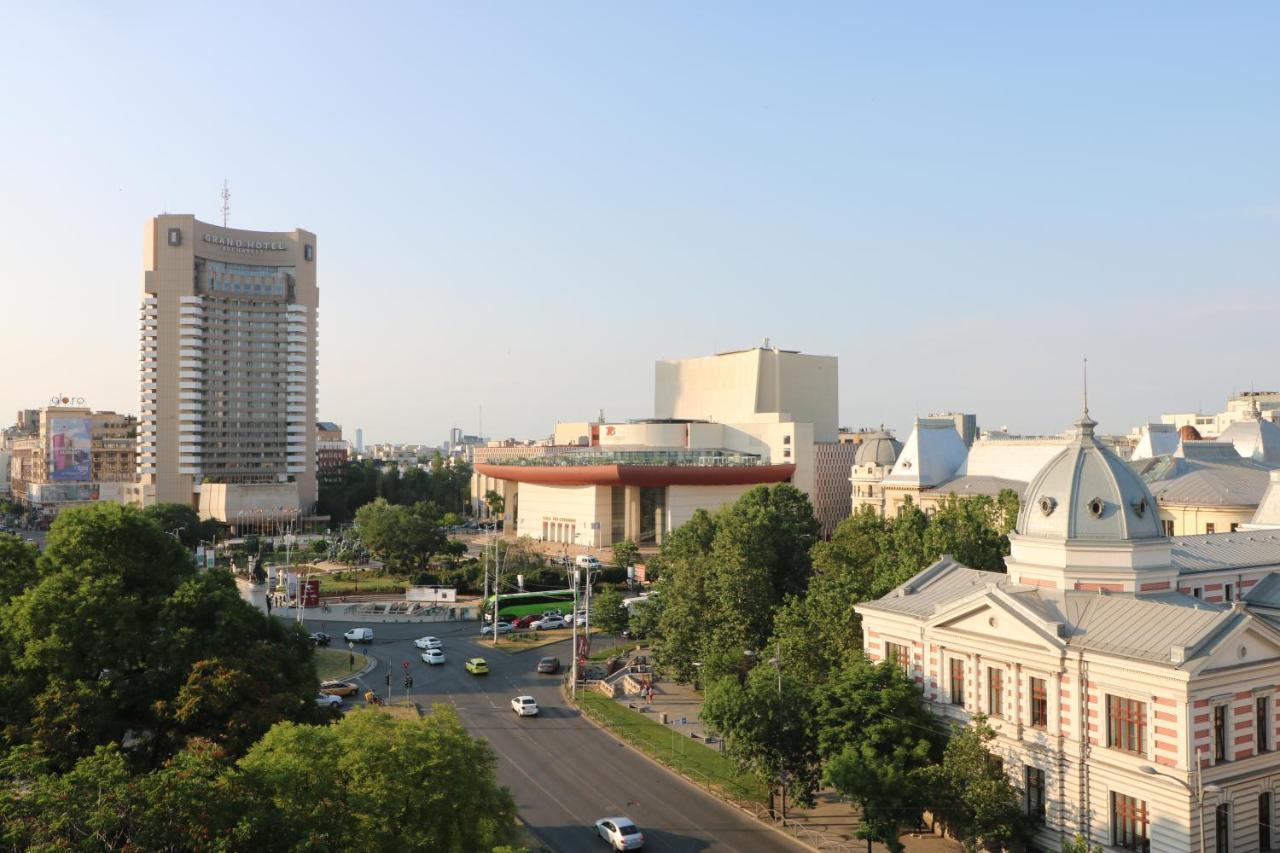 Serenity Heights Apartment: A Panoramic Haven Near Old Town - Free Minibar Bucureşti Ngoại thất bức ảnh