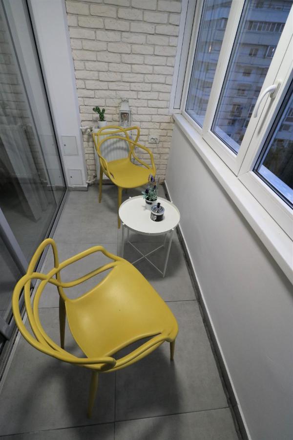 Serenity Heights Apartment: A Panoramic Haven Near Old Town - Free Minibar Bucureşti Ngoại thất bức ảnh